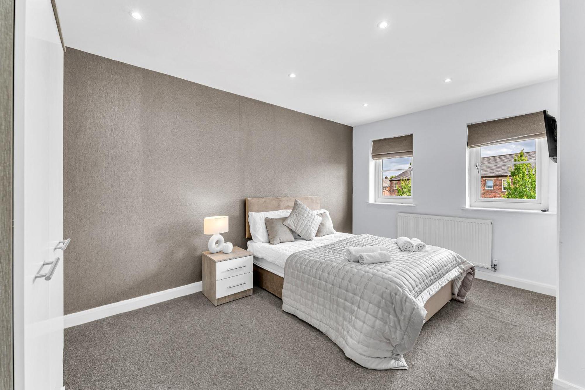 Brook Meadow House, 4 Bed House, Manchester Astley  外观 照片